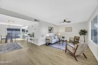 Photo #2: 6928406 Listing 