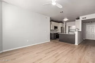 Photo #3: 6928430 Listing 