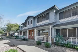 Photo #1: 6928435 Listing