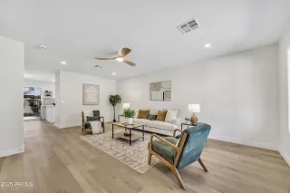 Photo #2: 6928435 Listing