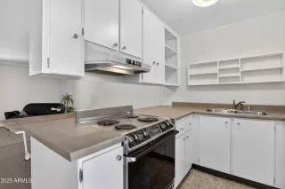 Photo #4: 6928441 Listing 