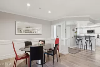 Photo #3: 6928552 Listing 