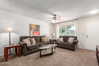 Photo #4: 6928654 Listing