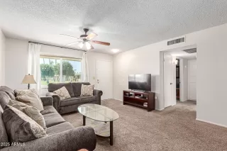 Photo #5: 6928654 Listing