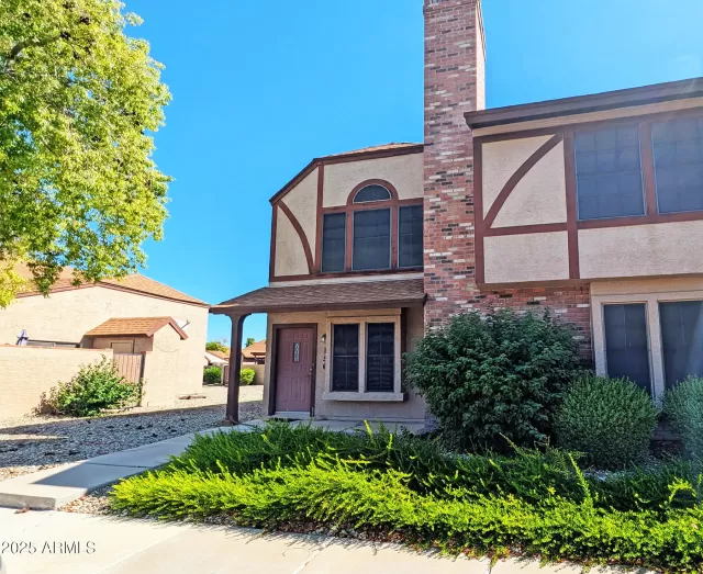 MLS: 6928705 Condo For Sale