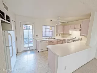 Photo #1: 6928705 Listing 