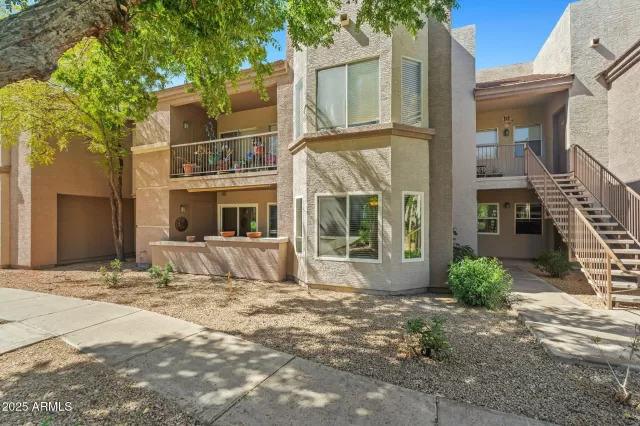 MLS: 6928837 Condo For Sale