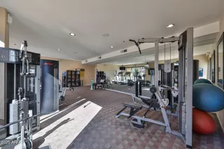 Photo #3: 6928978 Listing