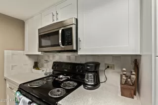 Photo #4: 6929116 Listing 