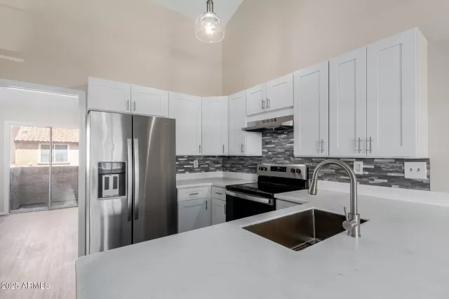 MLS: 6929155 Condo For Sale