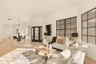 Photo #5: 6929275 Listing 