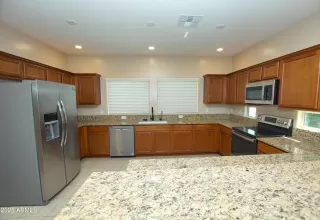 Photo #3: 6929309 Listing 