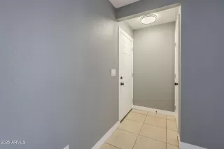 Photo #3: 6929361 Listing 