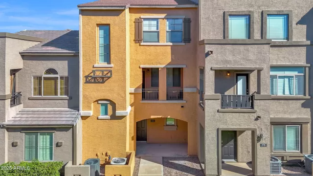 MLS: 6929567 Condo For Sale