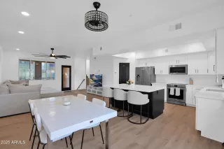 Photo #1: 6929567 Listing 