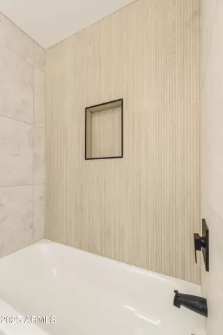 Photo #6: 6929582 Listing 