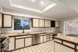 Photo #6: 6929648 Listing 