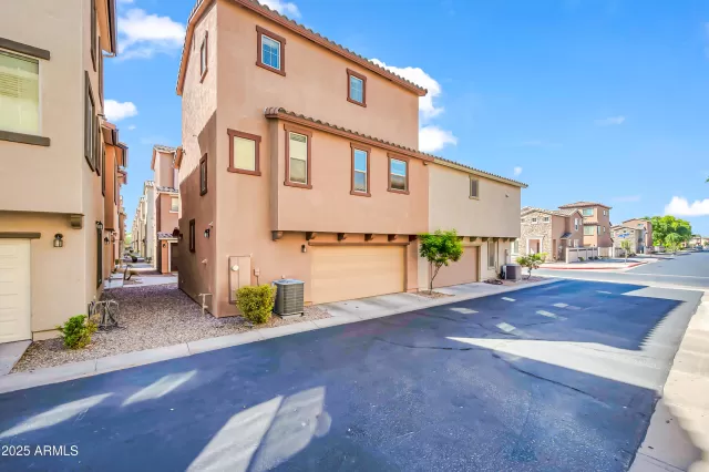 MLS: 6929771 Condo For Sale