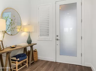 Photo #1: 6929848 Listing 