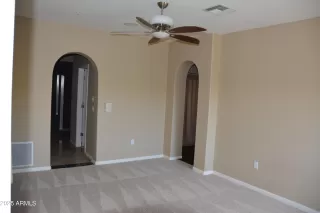 Photo #5: 6929919 Listing 