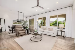 Photo #6: 6930333 Listing