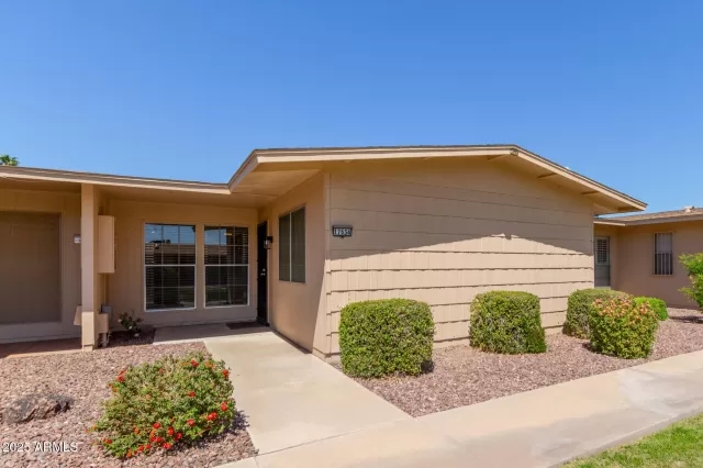 MLS: 6930505 Condo For Sale