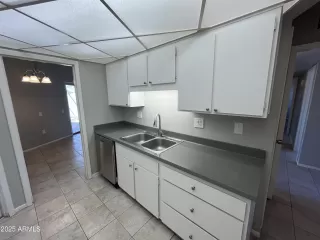 Photo #2: 6930659 Listing 