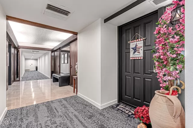 MLS: 6930690 Condo For Sale