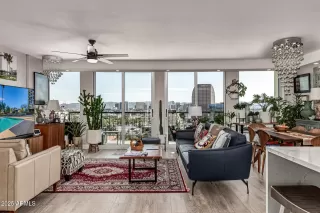 Photo #2: 6930690 Listing 