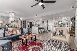 Photo #4: 6930690 Listing 