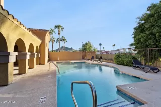 Photo #3: 6930751 Listing 