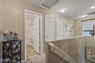 Photo #6: 6930828 Listing 