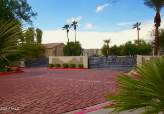 Photo #2: 6930886 Listing