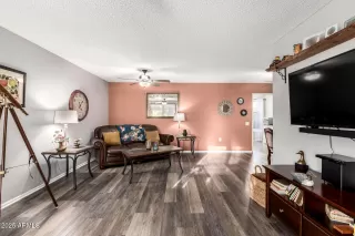 Photo #4: 6930913 Listing 