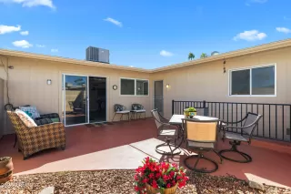 Photo #5: 6930920 Listing 