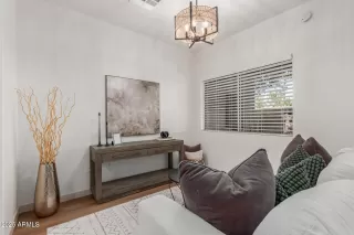 Photo #4: 6930926 Listing 