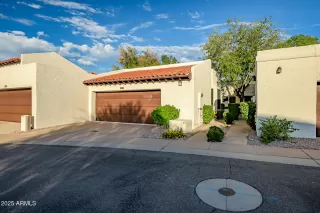 Photo #4: 6930948 Listing