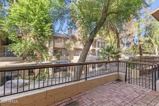 Photo #4: 6930958 Listing