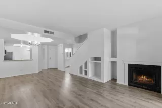 Photo #5: 6930958 Listing