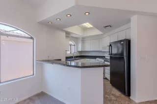 Photo #2: 6930971 Listing