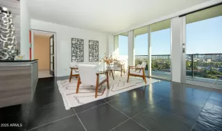 Photo #6: 6931080 Listing 