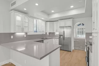 Photo #2: 6931081 Listing 