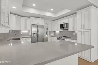 Photo #3: 6931081 Listing 