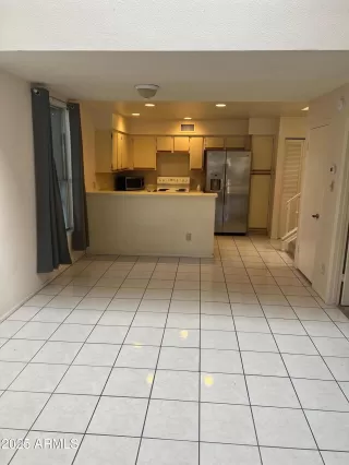 Photo #1: 6931095 Listing