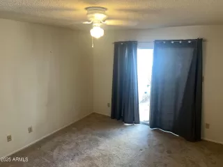 Photo #3: 6931095 Listing