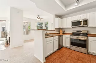 Photo #6: 6931136 Listing