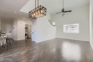 Photo #5: 6931368 Listing 