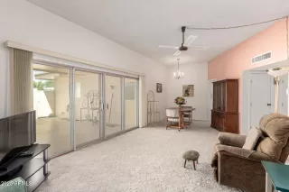 Photo #4: 6931389 Listing