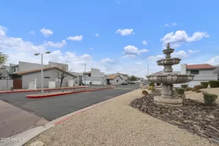 Photo #2: 6931411 Listing 