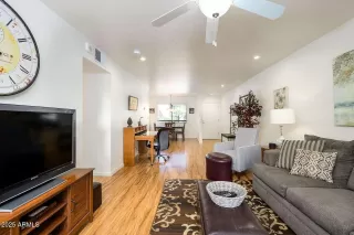 Photo #4: 6931470 Listing